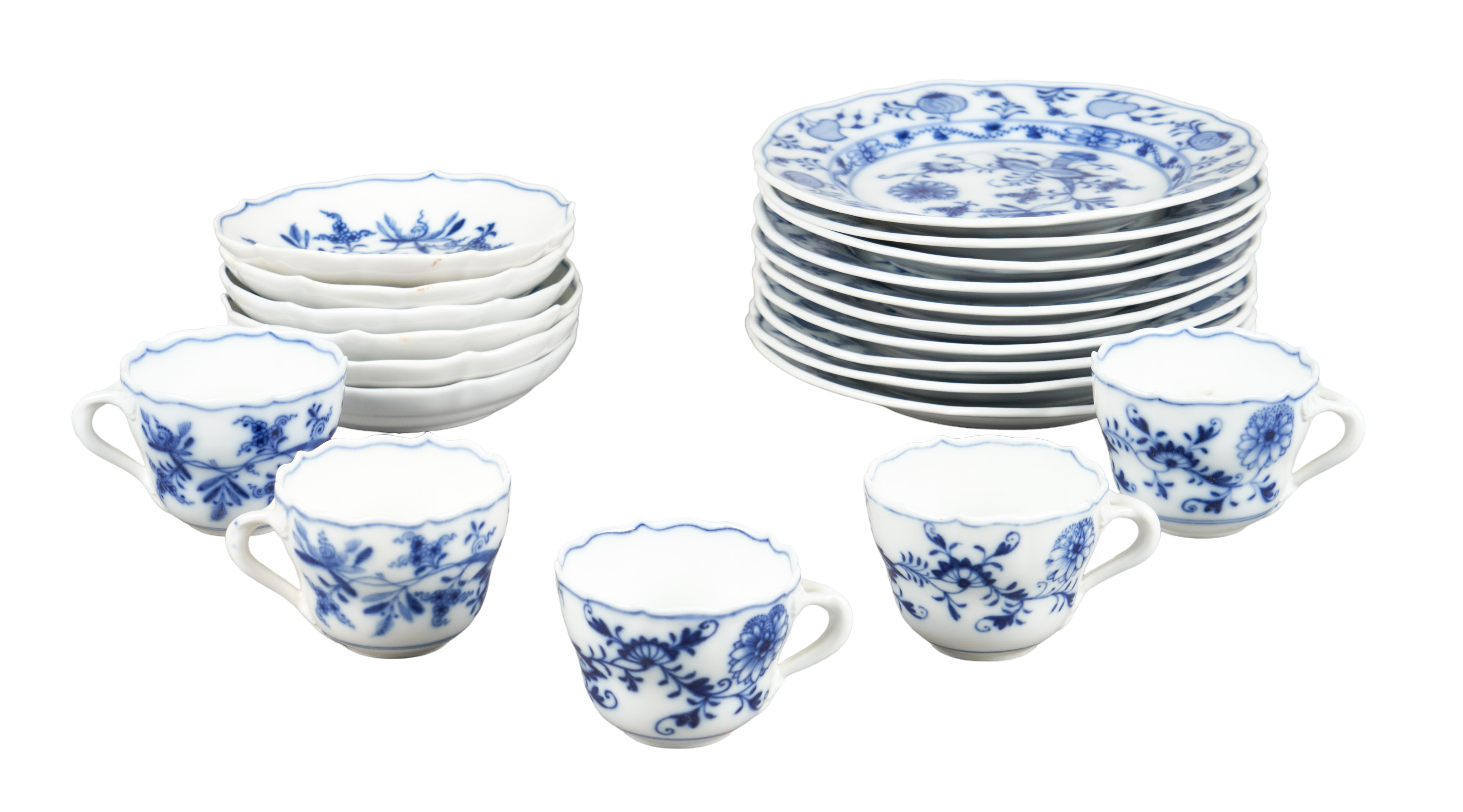  21 Pcs Meissen Blue Onion tableware 2e2065