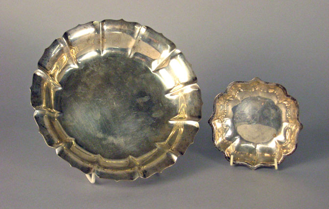 Two American sterling silver bowls 49cda