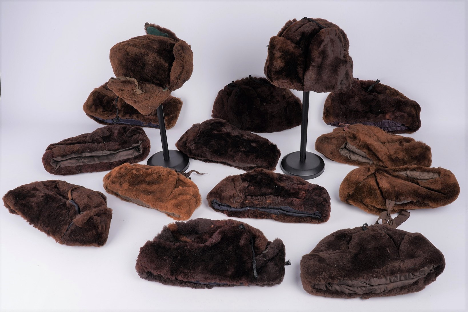 (10)+ Vintage fur trappers hats