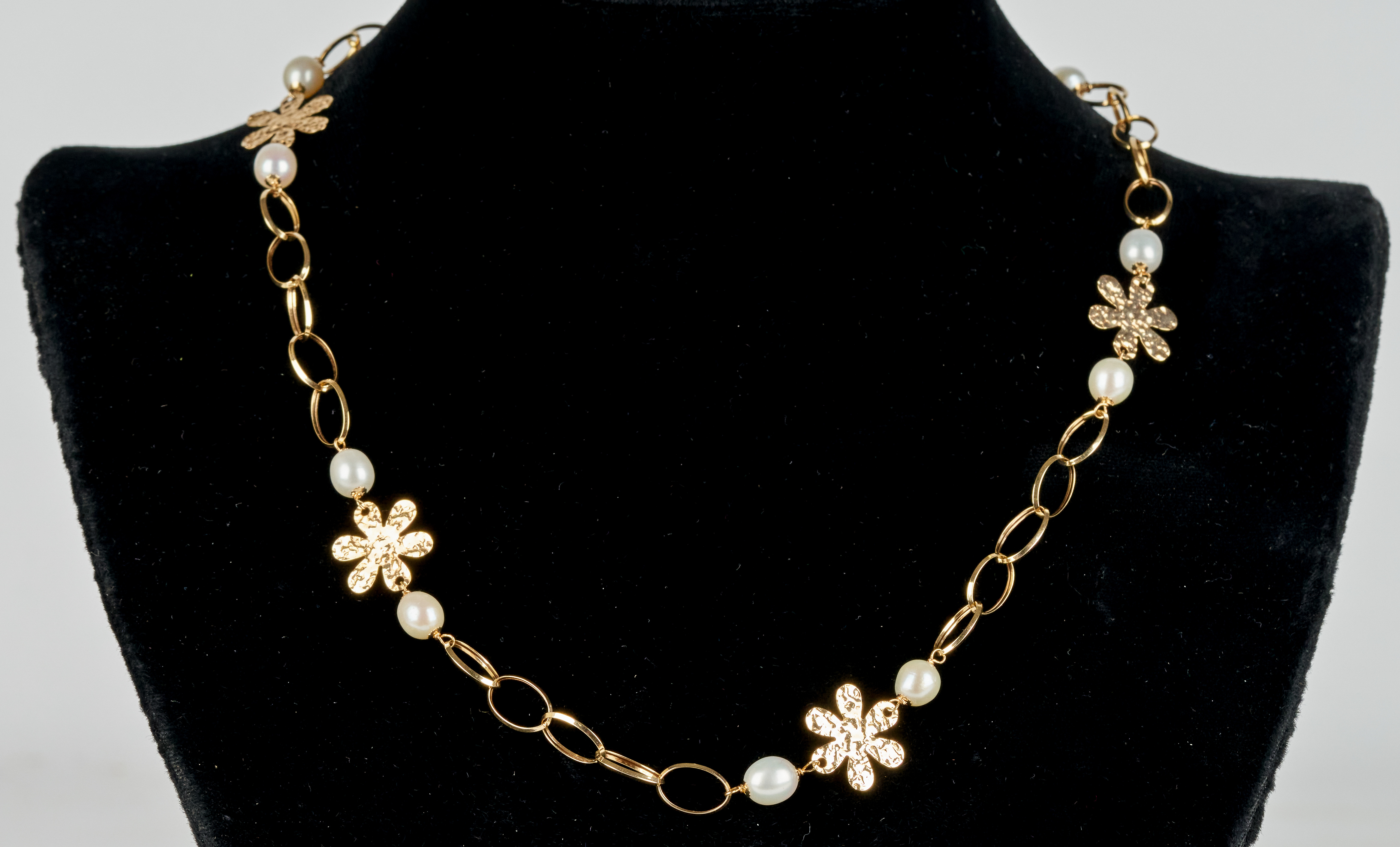 14K Yellow Gold Flower and Pearl Necklace,