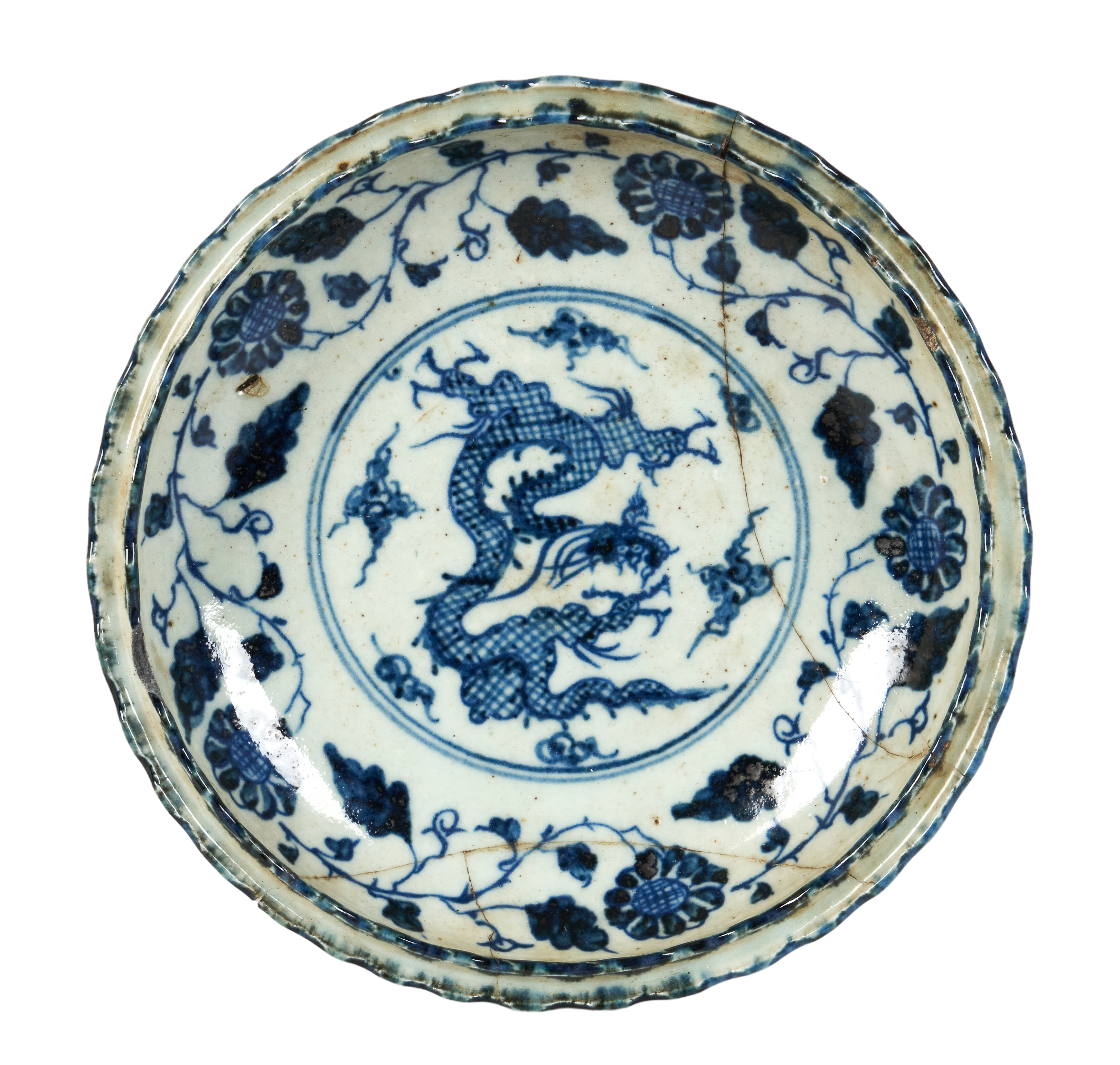 Chinese Ming style porcelain shallow 2e22c3