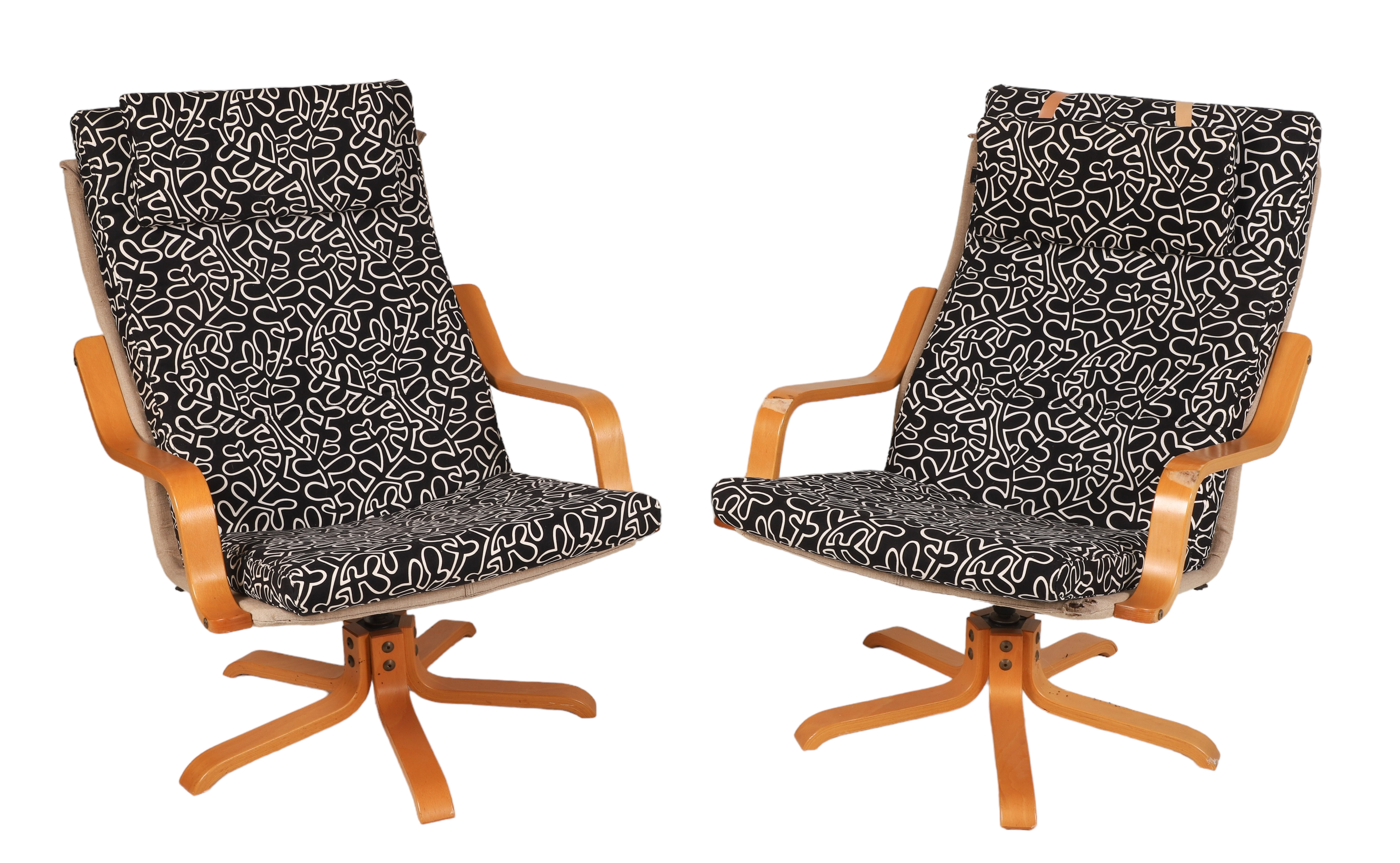 Pair Ikea bentwood lounge chairs,