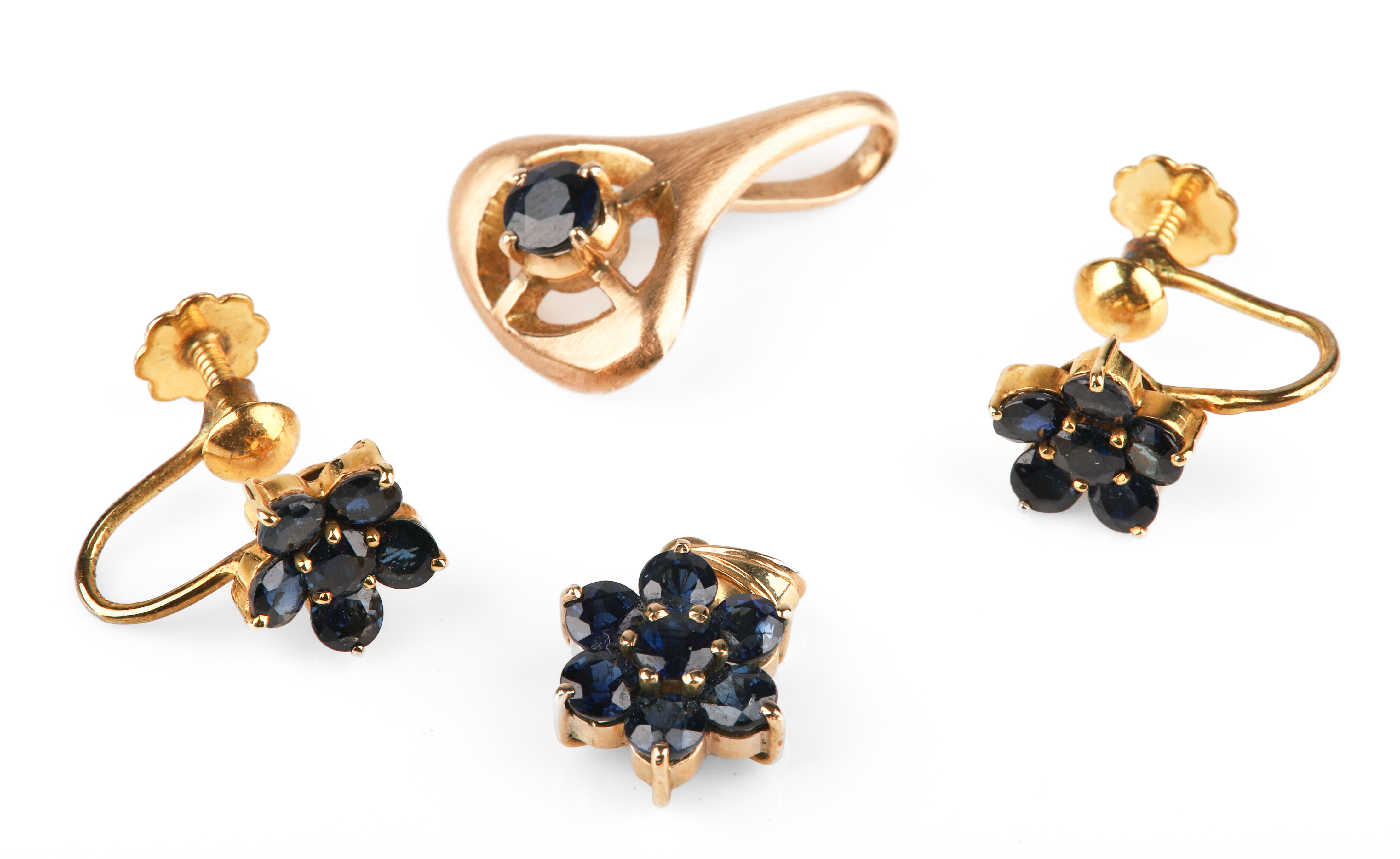 (4) 18K Yellow Gold Sapphire Earrings