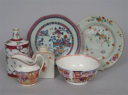 Nine pieces of Chinese Export porcelain