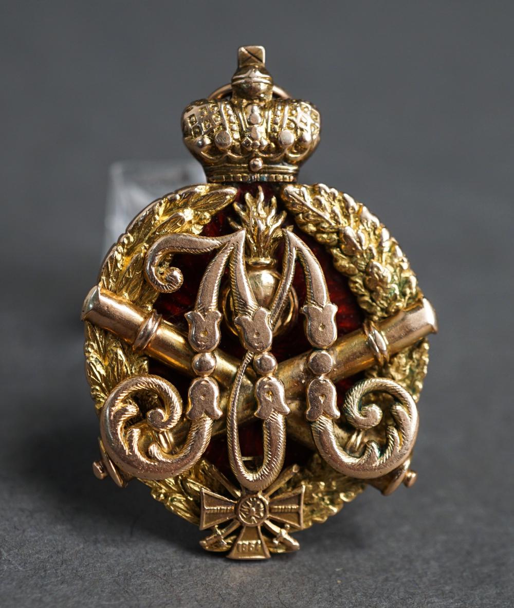 RUSSIAN GOLD AND ENAMEL MILITARY 2e4c70