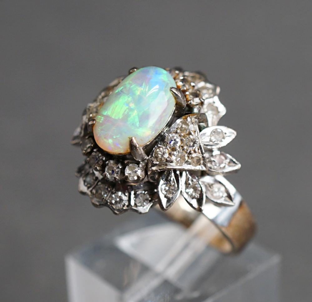 LOW KARAT WHITE YELLOW GOLD OPAL 2e4cb6