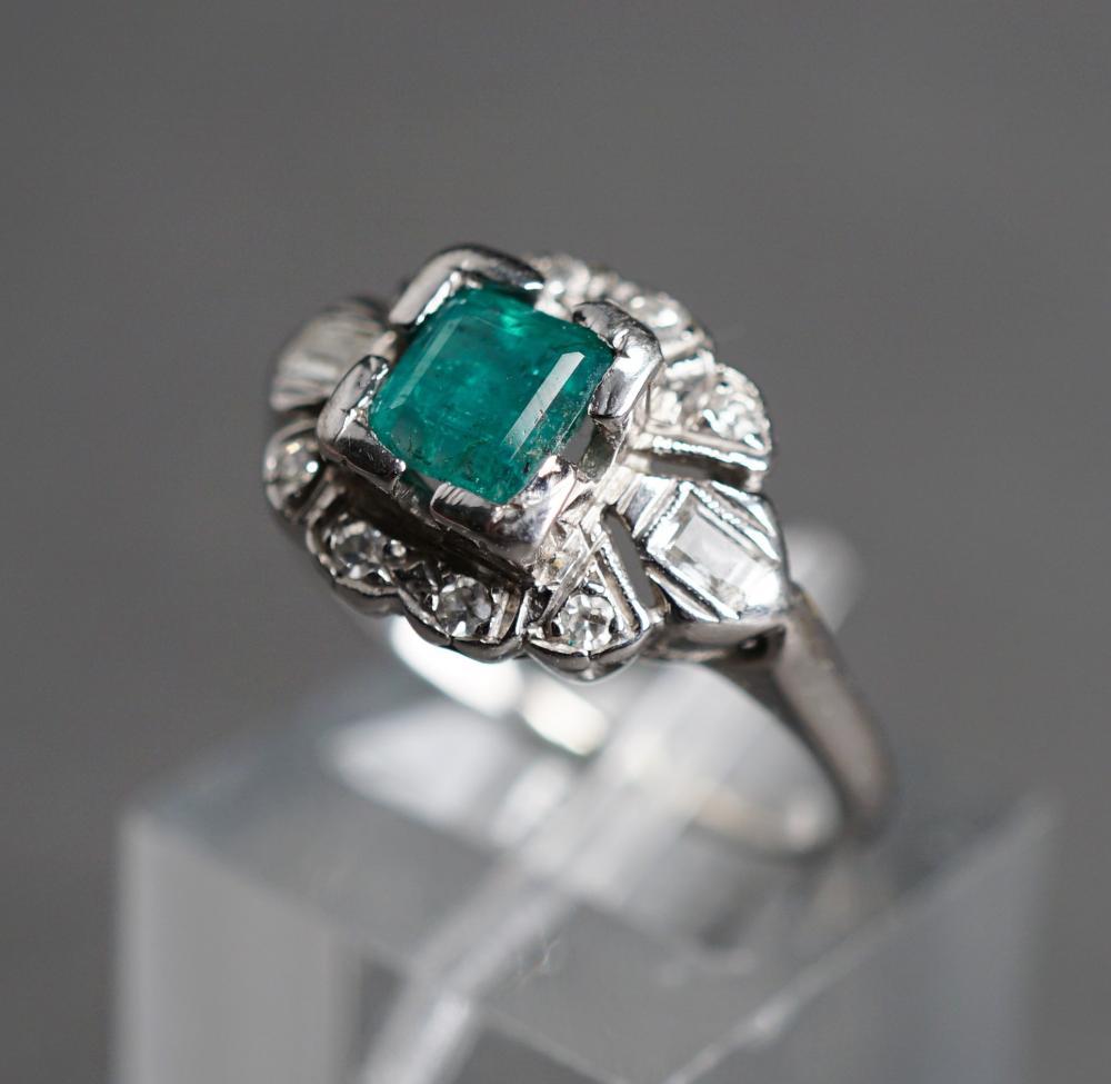 14 KARAT WHITE GOLD EMERALD AND 2e4cbb