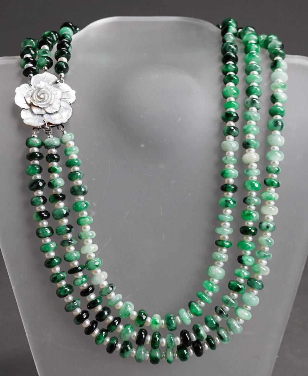 JADE AND FRESHWATER PEARL NECKLACE