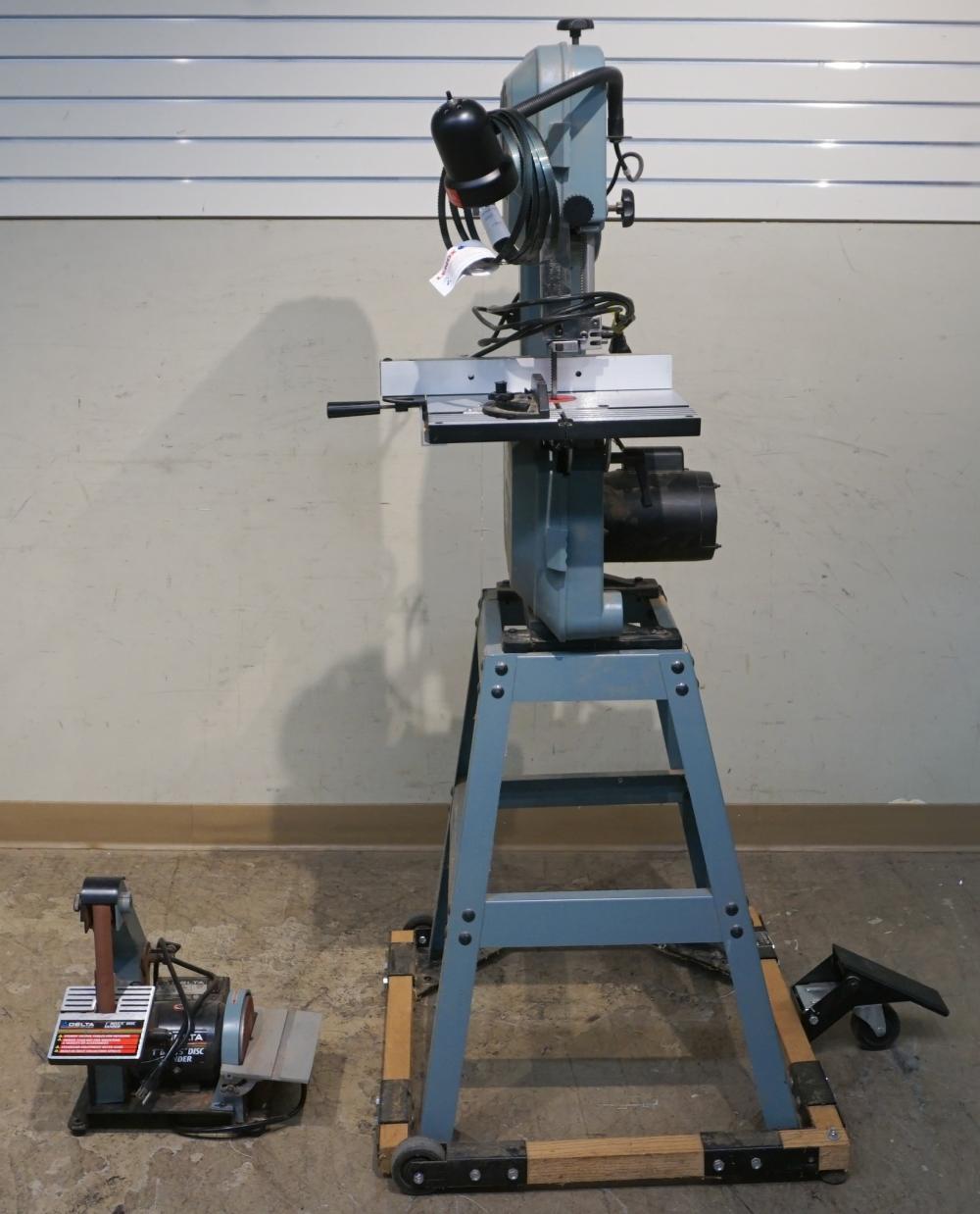 DELTA 10 INCH BAND SAW ON STAND  2e4d94