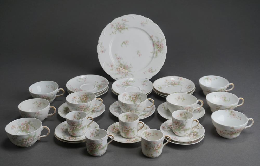 LIMOGES 31-PIECE FLORAL DECORATED