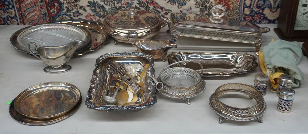 GROUP OF ASSORTED SILVER PLATED 2e4e32