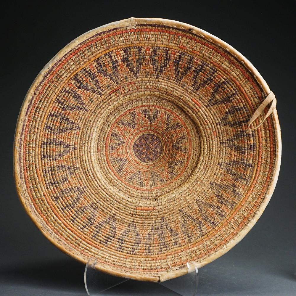 NORTH AFRICAN WOVEN FLAT BASKET 2e4efb