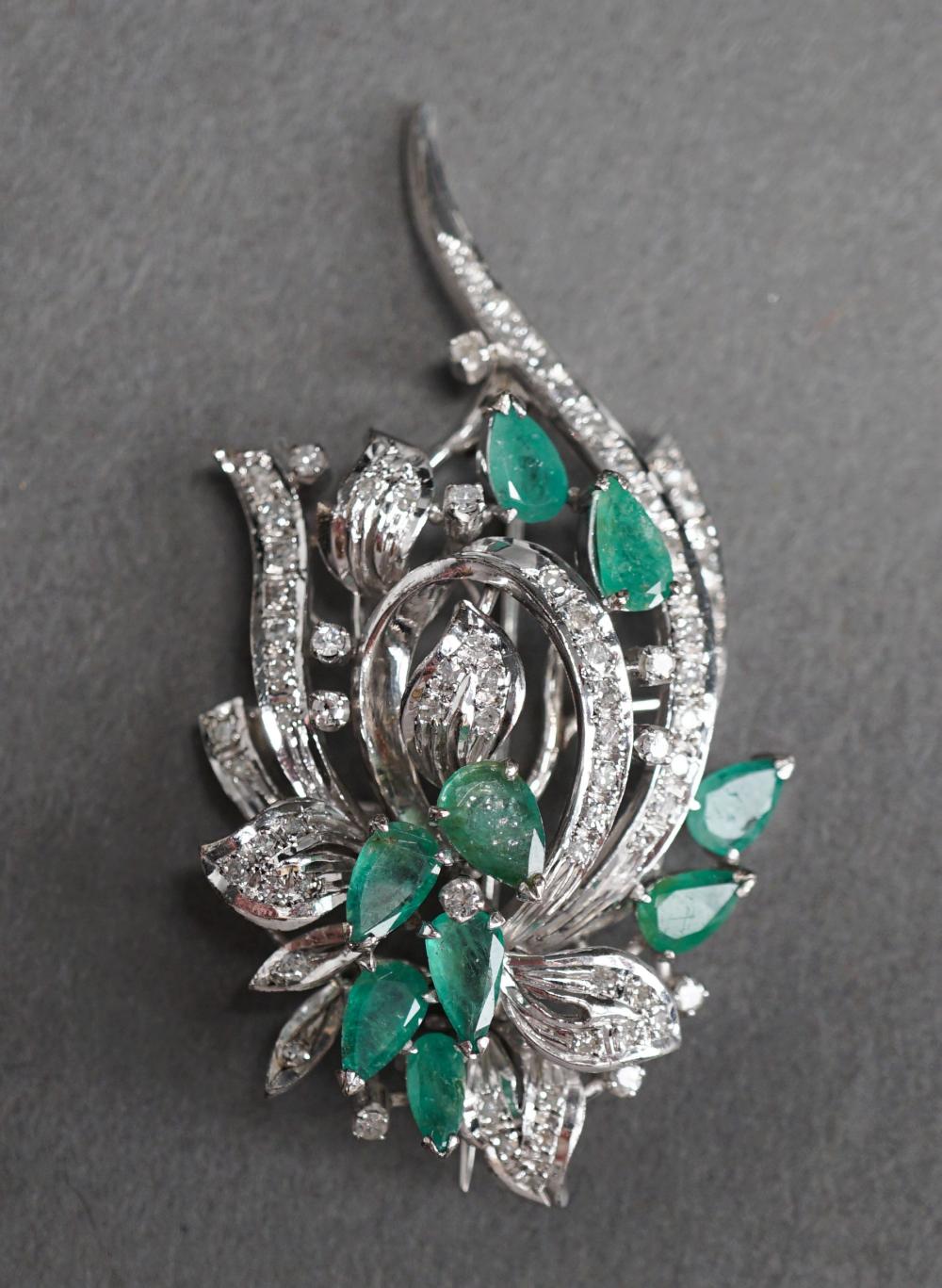 WHITE METAL, EMERALD AND DIAMOND