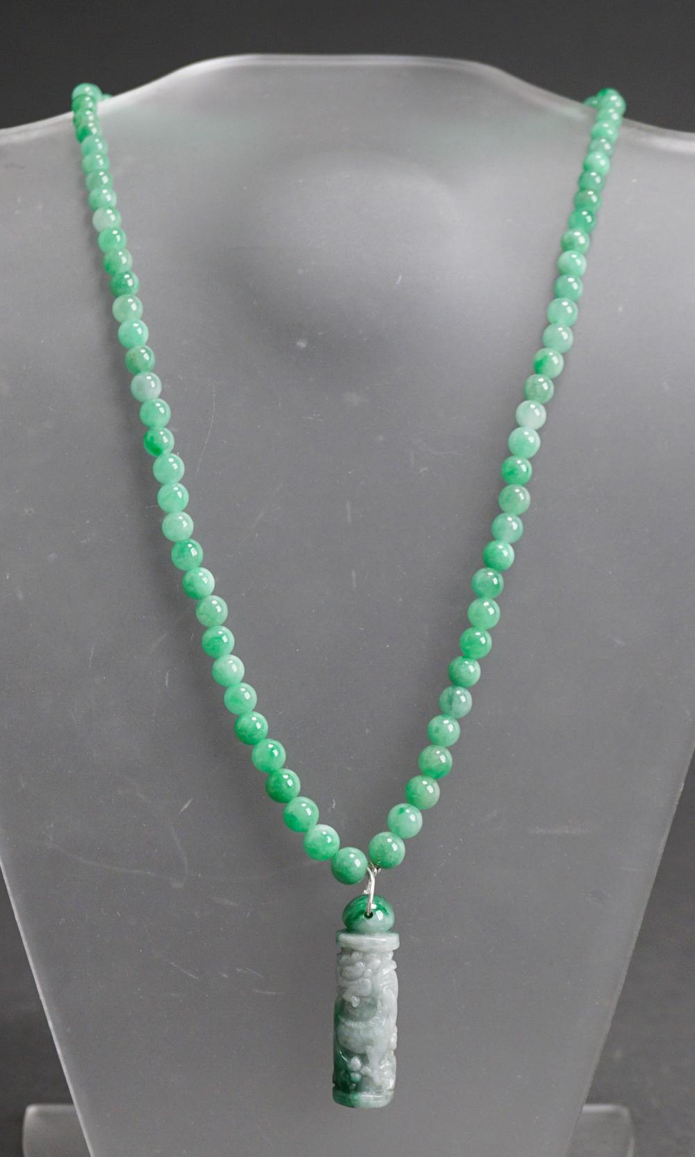 JADE BEAD NECKLACE WITH A CARVED 2e4f4b