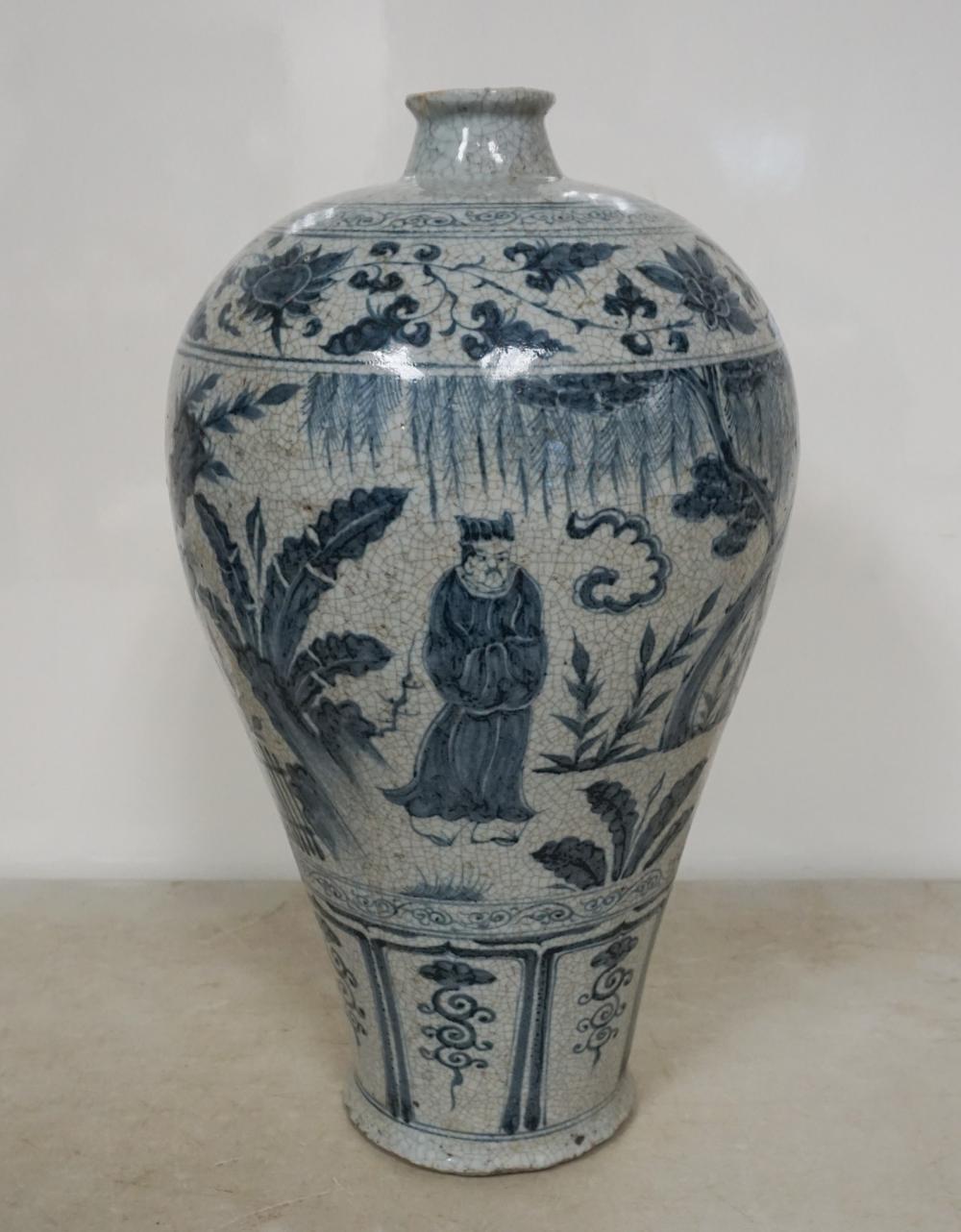 CHINESE BLUE AND WHITE CRACKLEWARE 2e502e