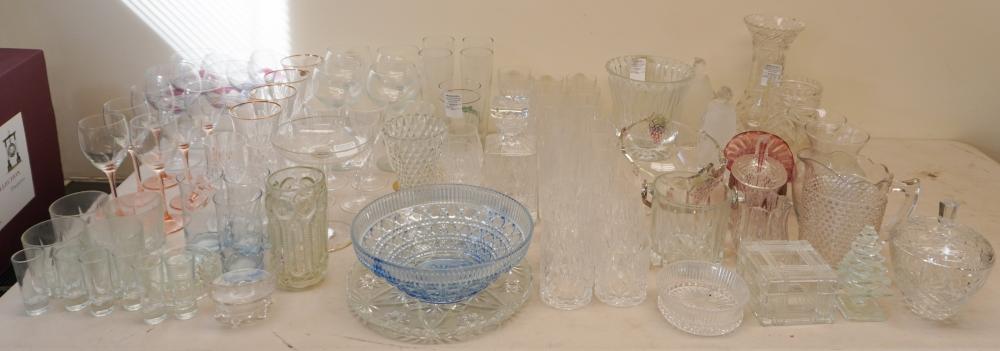 COLLECTION OF GLASS AND CRYSTAL 2e505a