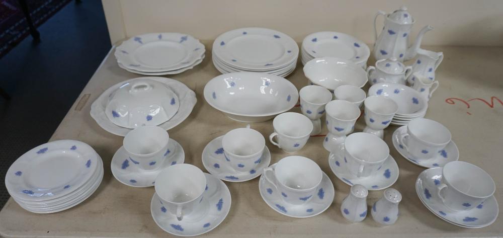 ADDERLEY BLUE CHELSEA PORCELAIN 2e506d