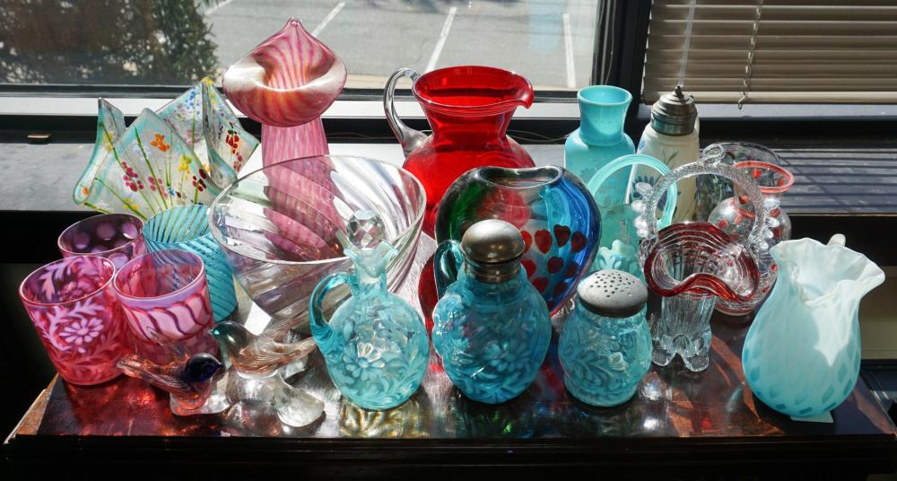 GROUP OF VICTORIAN AND OTHER GLASS 2e50c9