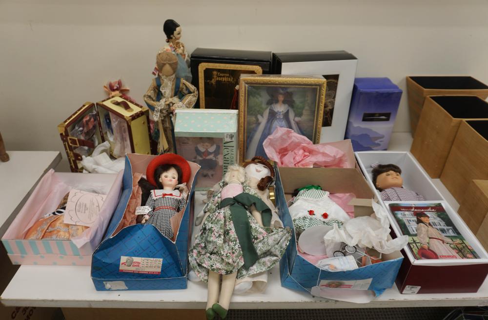 LARGE GROUP OF DOLLS BY AMERICAN