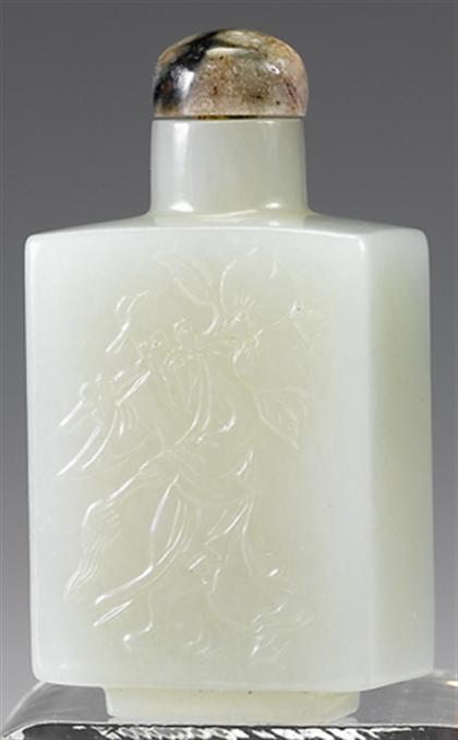 Chinese white jade snuff bottle 4a1bd