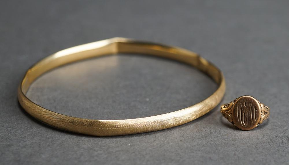 14 KARAT YELLOW GOLD BANGLE INDENTATIONS  2e5181