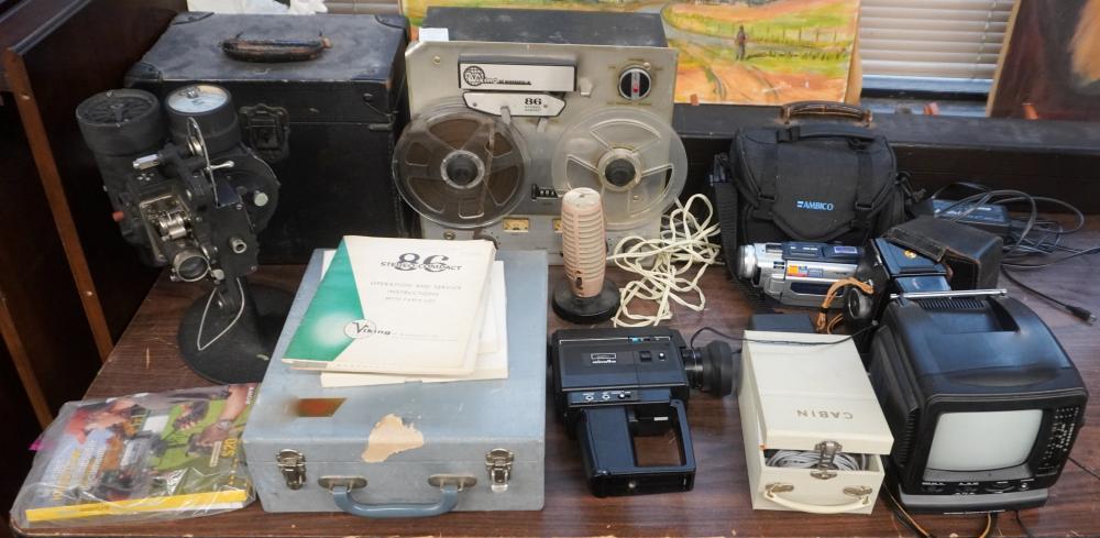 COLLECTION OF ASSORTED PROJECTORS,