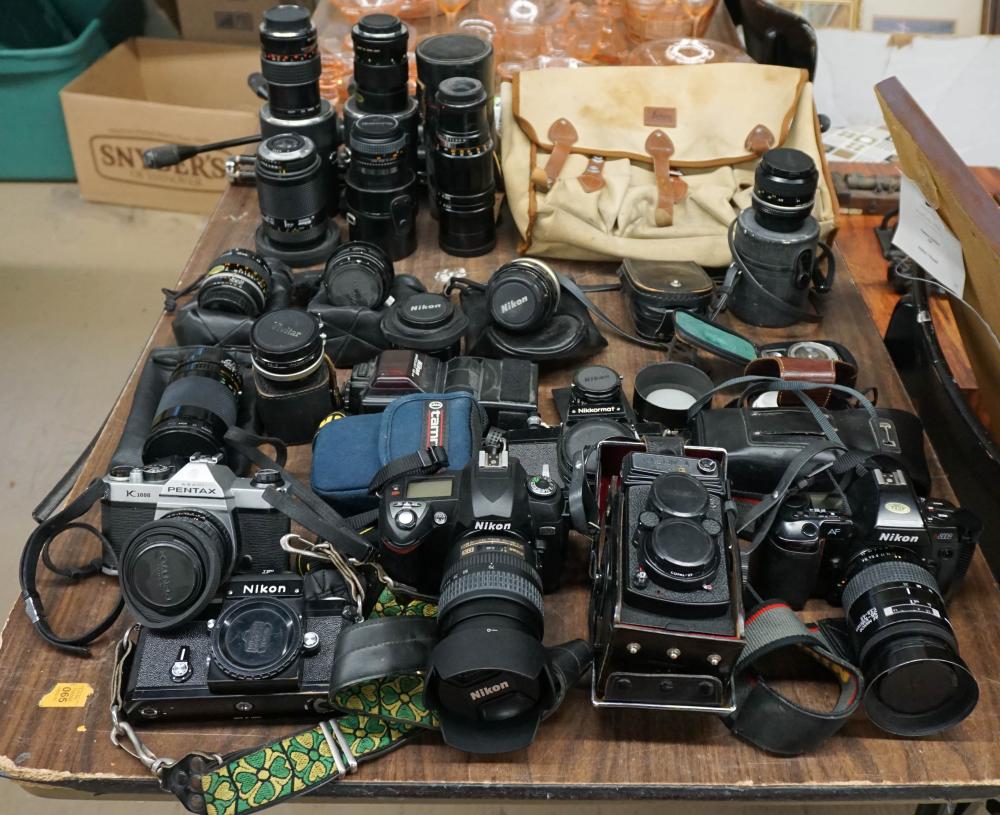 COLLECTION OF ASSORTED CAMERAS