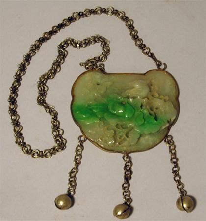 Chinese jade pendant    Carved