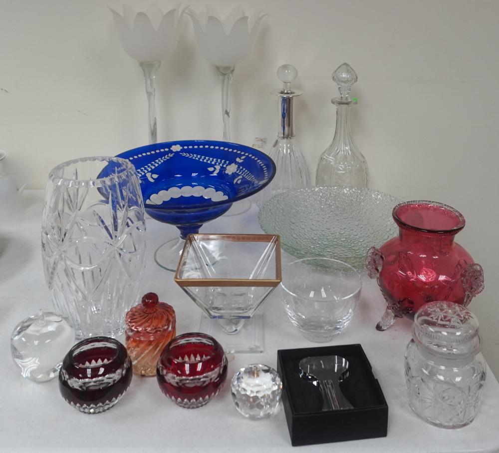 COLLECTION OF ASSORTED CRYSTAL 2e56dd