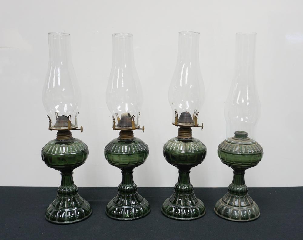 SET OF FOUR GREEN COLORED GLASS 2e5764