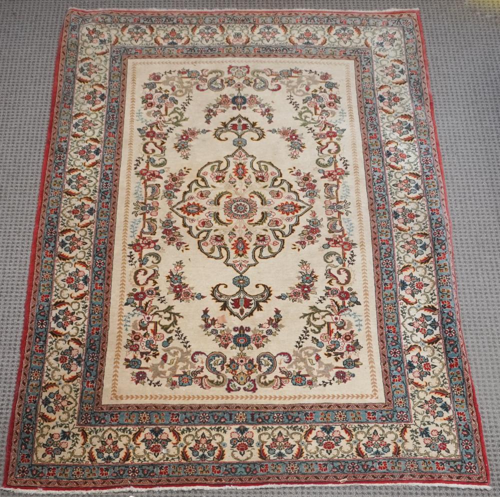 TURKISH RUG, 6 FT 10 IN X 4 FT