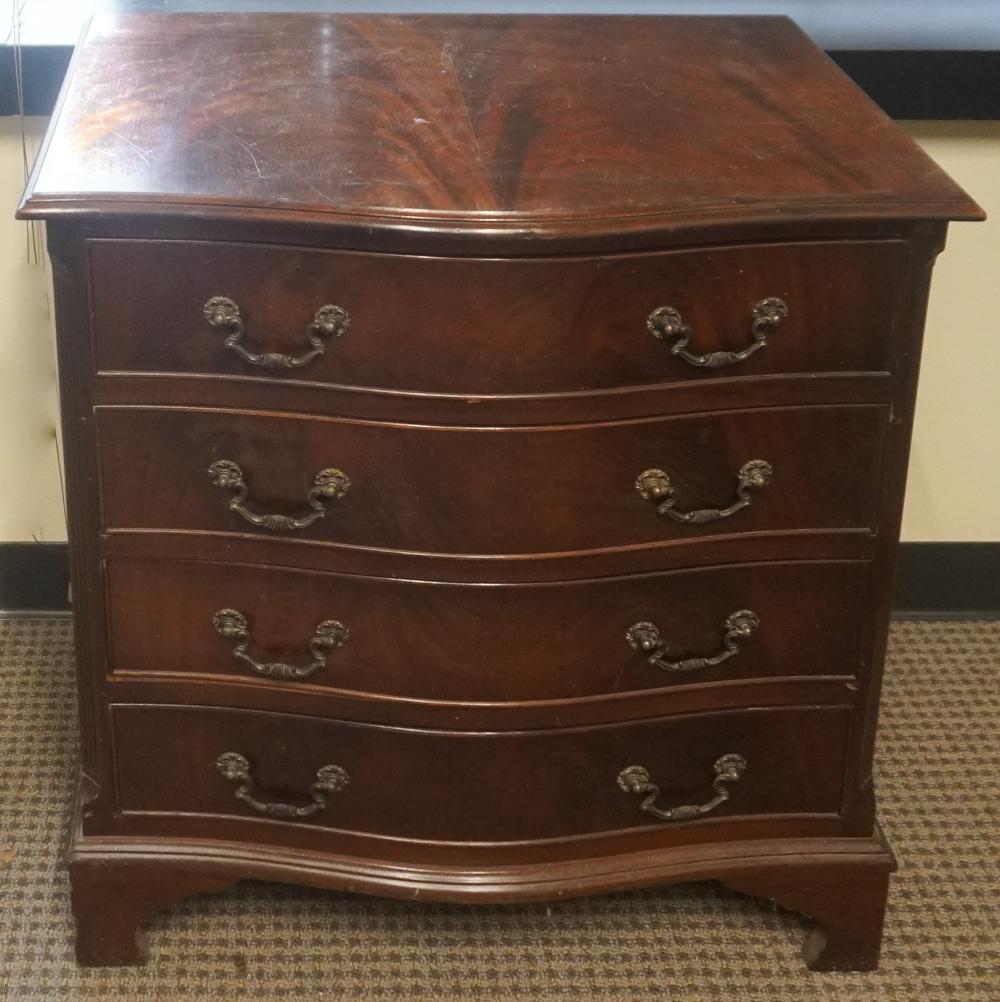 CHIPPENDALE STYLE MAHOGANY SERPENTINE-FRONT