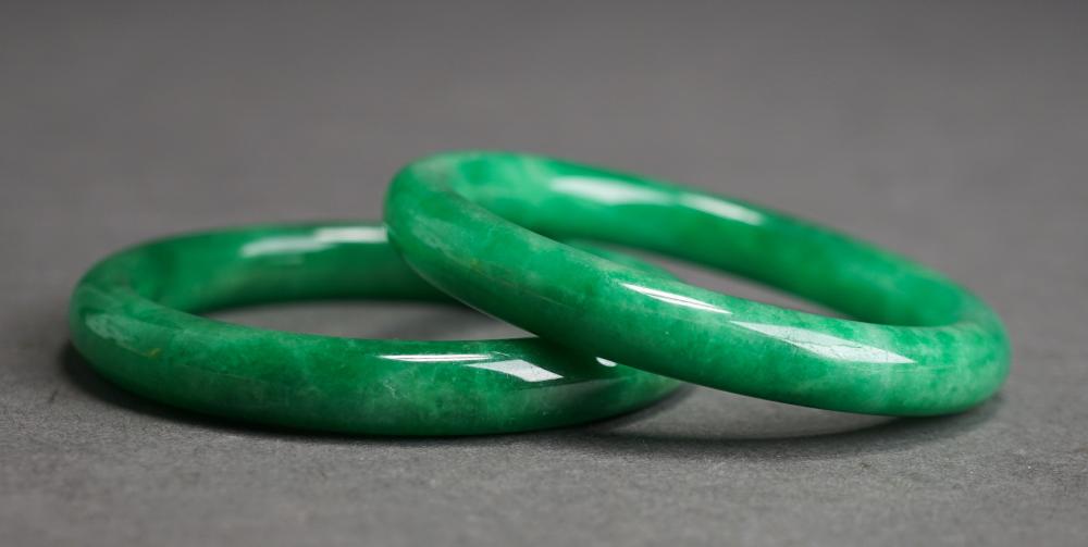 TWO GREEN JADE BANGLES INNER CIRCUMFERENCE 2e580d