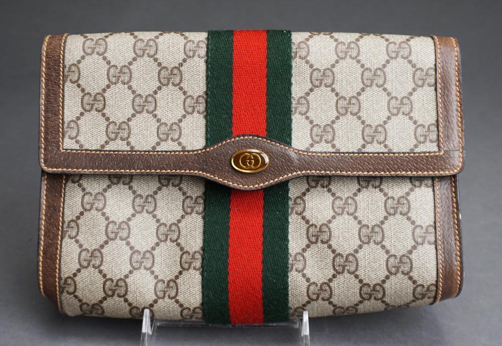 GUCCI CLUTCH 7 X 9 1 2 IN 17 8 2e5811