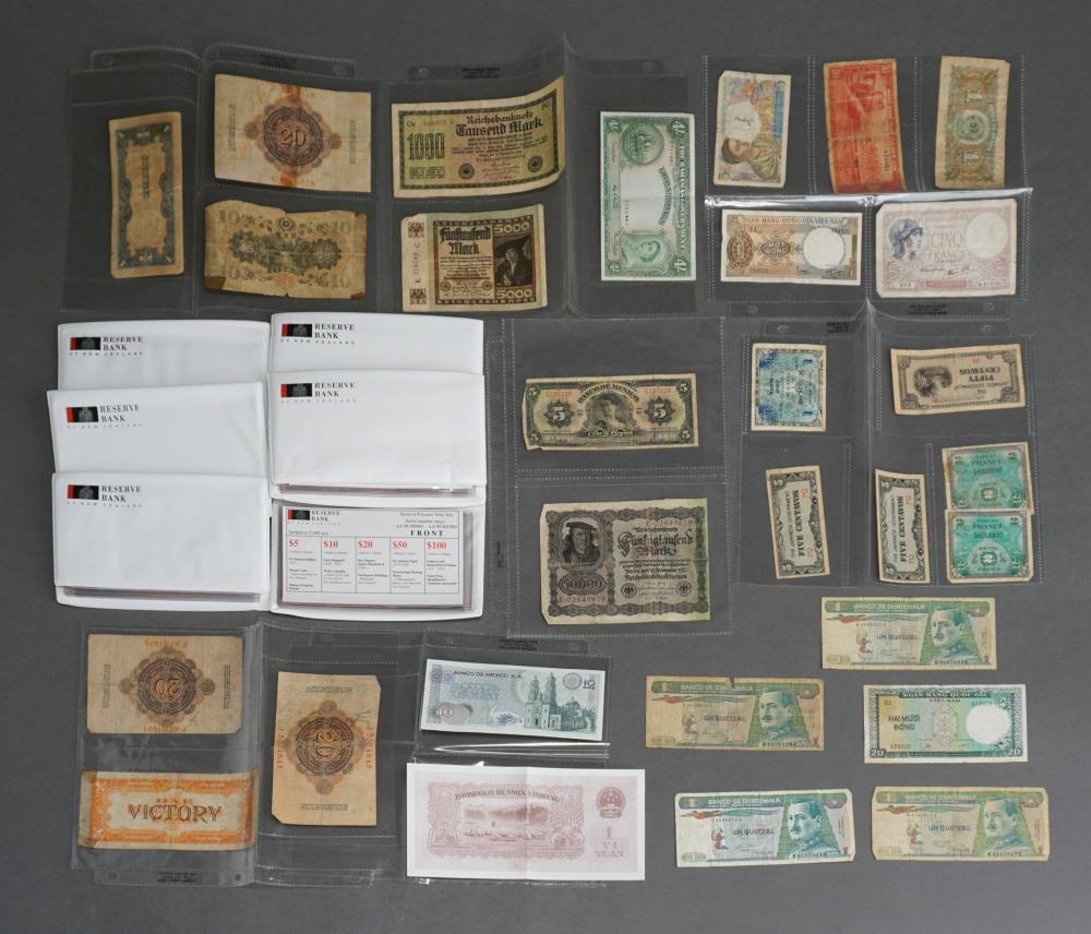 COLLECTION OF INTERNATIONAL CURRENCYCollection 2e5878