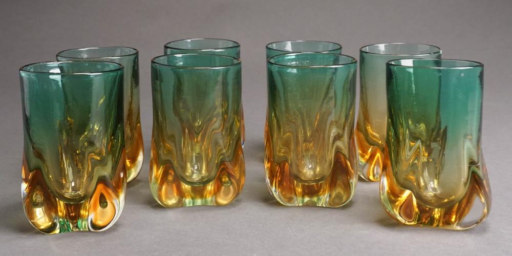 SET OF EIGHT MURANO GREEN TO ORANGE 2e5950