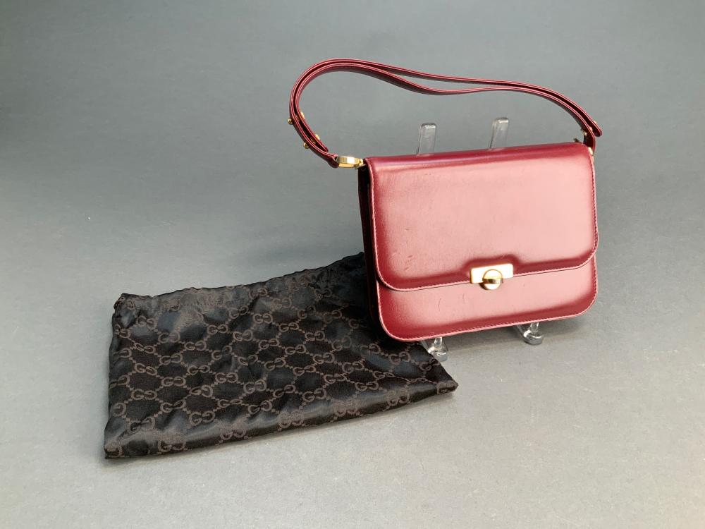 GUCCI MAROON LEATHER PURSE WITH 2e599d