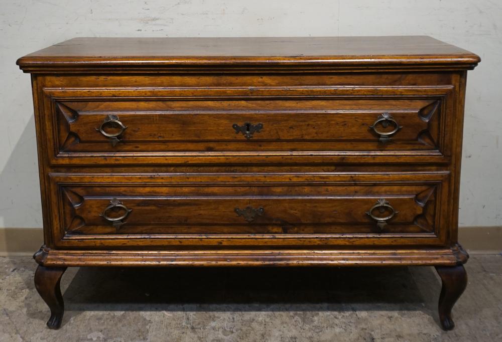 PROVINCIAL STYLE FRUITWOOD CHEST 2e59dc