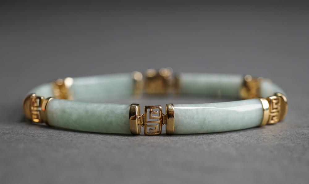 14 KARAT YELLOW GOLD AND CELADON 2e5a52