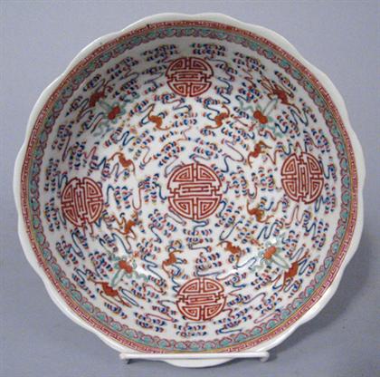 Chinese doucai bowl    qianlong