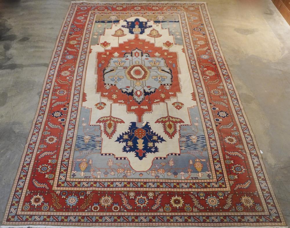 HERIZ RUG 18 FT X 9 FT 6 INHeriz Rug,