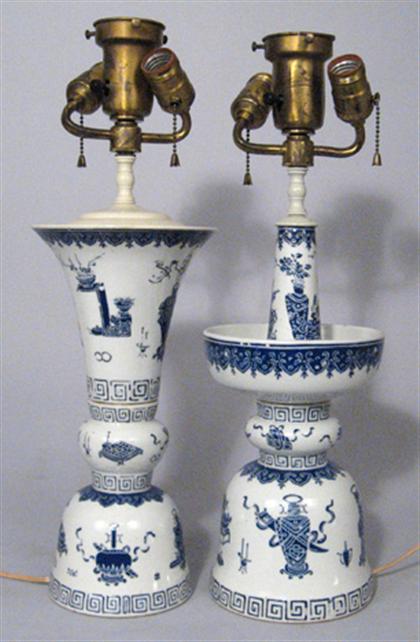 Two Chinese porcelain and blue 4a2db