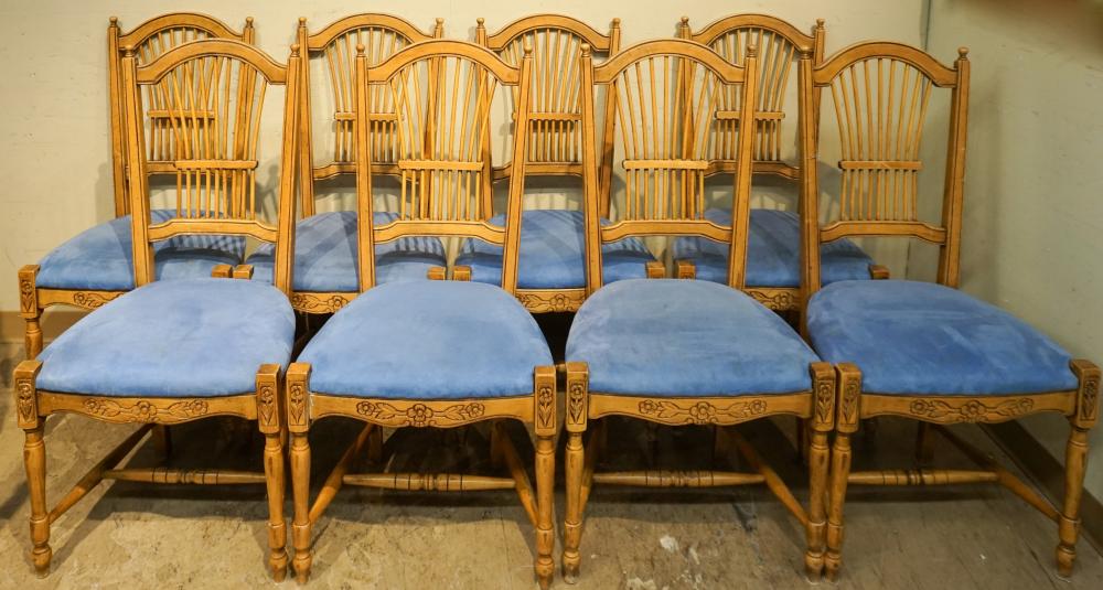 SET OF EIGHT PROVINCIAL STYLE OAK DINING
