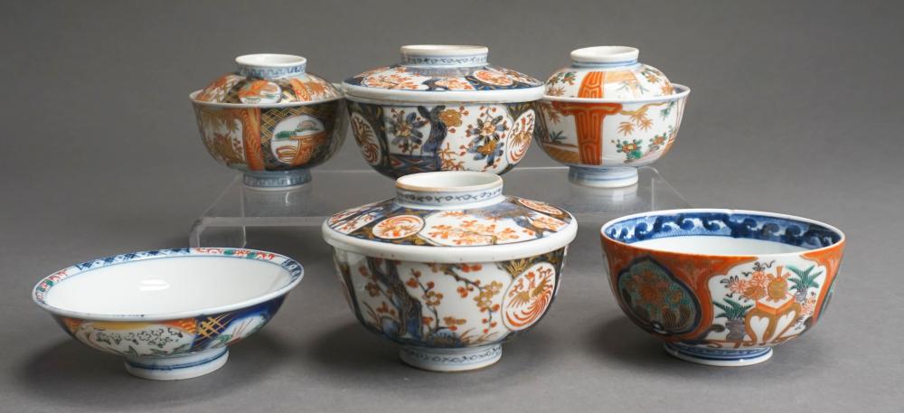 GROUP OF JAPANESE IMARI TABLE ARTICLESGroup 2e5dff