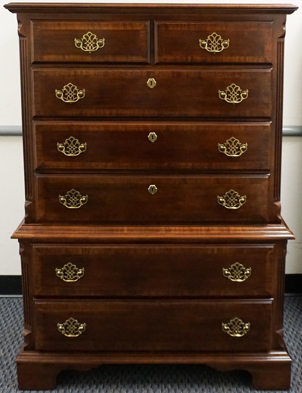 GEORGIAN STYLE CHERRY CHEST OF 2e5e18