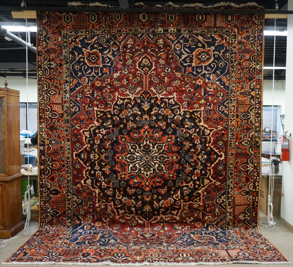 BAKHTIARI RUG 13 FT X 10 FTBakhtiari