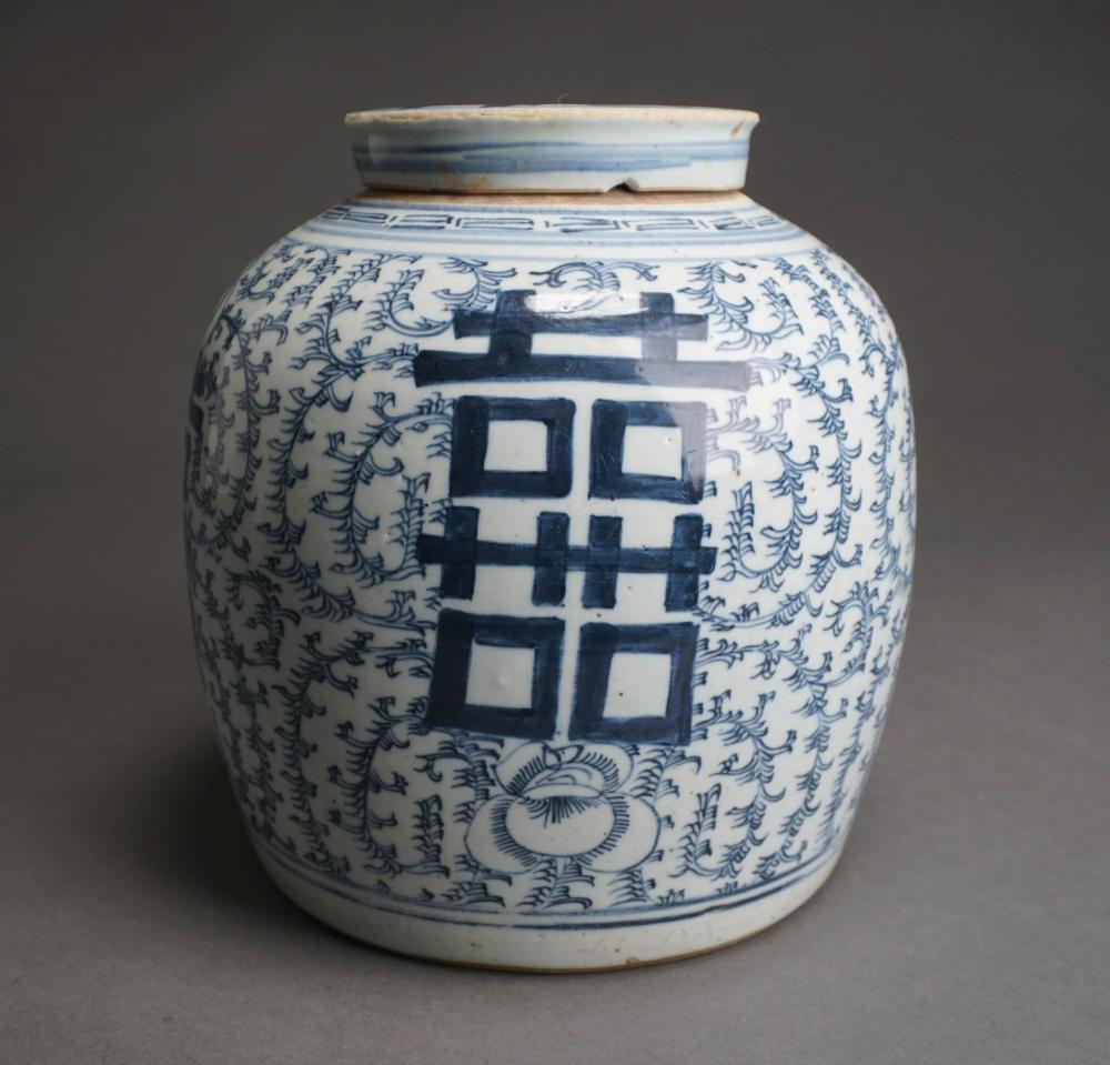 CHINESE BLUE AND WHITE PORCELAIN 2e5e6f