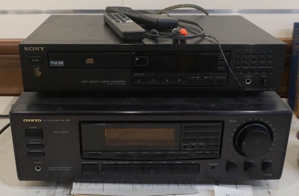 ONKYO A V TUNER AMPLIFIER AND A 2e5f49