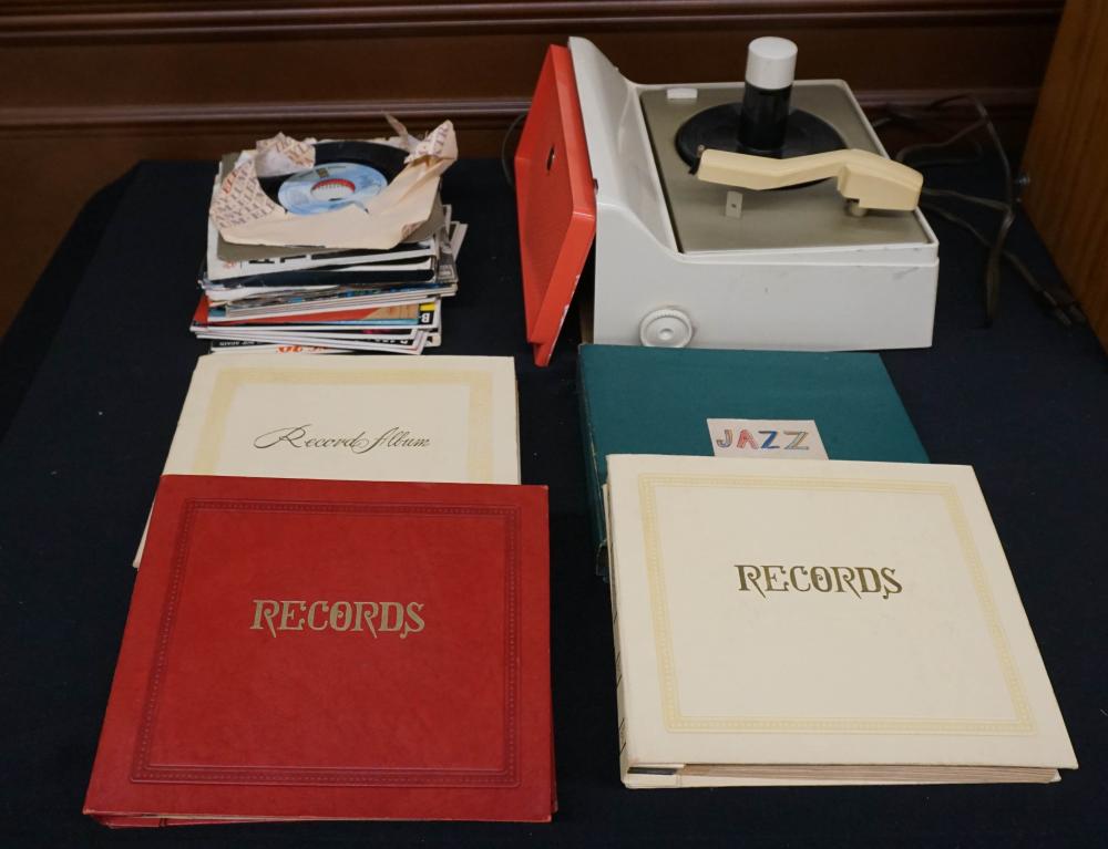 RCA VICTOR PHONOGRAPH WITH COLLECTION