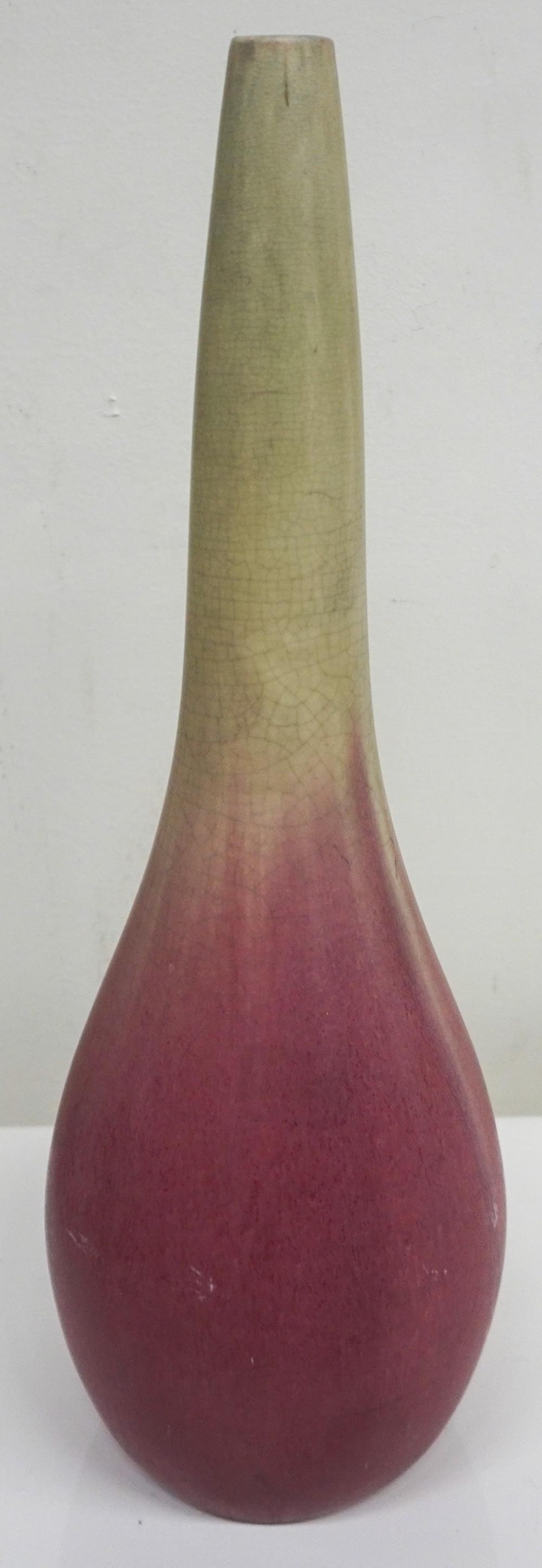 WELLER RADISH SHAPE POTTERY VASE  2e61a2